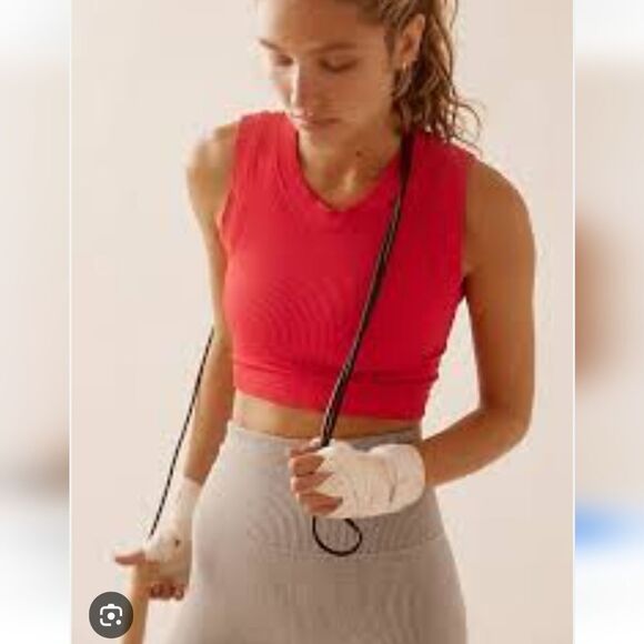 NWOT FREE PEOPLE HAPPINESS RUNS MUSCLE TANK - Picture 3 of 15